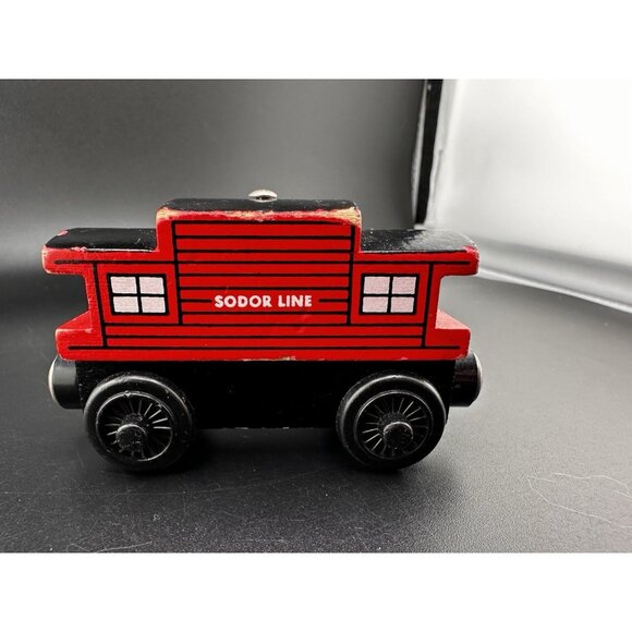 Thomas Wooden Railway 2001- RARE YEAR- VTG Sodor Line Caboose Red Train - Picture 2 of 10
